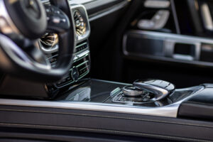 Mercedes G 400d Army Edition — bočný pohľad