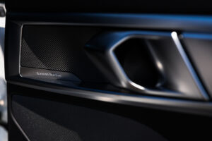 BMW M850i xDrive — atmosféra