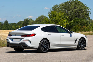 BMW M850i xDrive — detail prednej časti