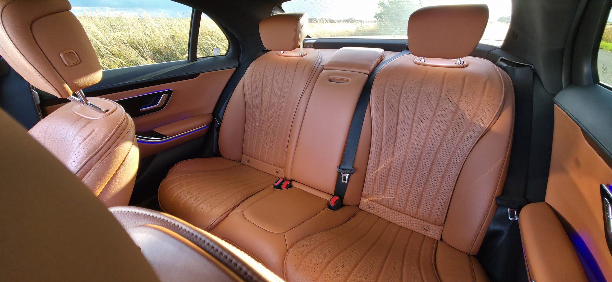 Mercedes-Benz S 350d 4MATIC na prenájom — interiér
