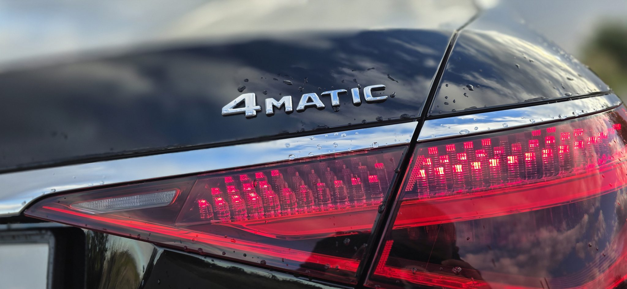 Mercedes-Benz S 350d 4MATIC na prenájom — detail